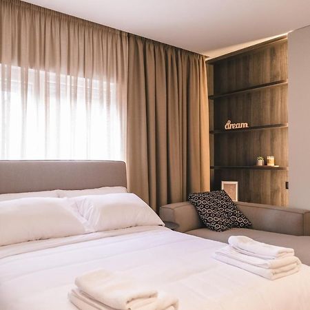 Two Steps Apartments ติรานา ภายนอก รูปภาพ