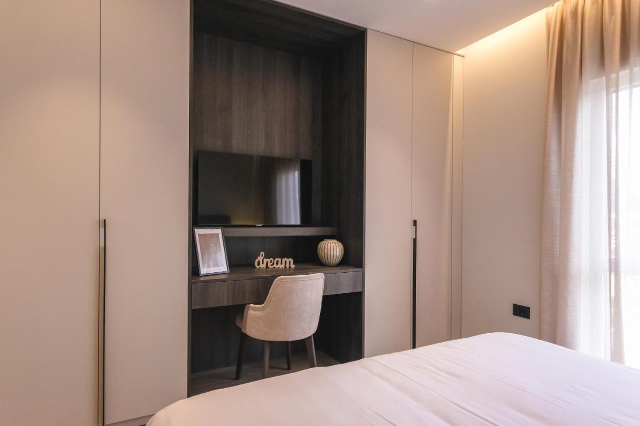 Two Steps Apartments ติรานา ภายนอก รูปภาพ