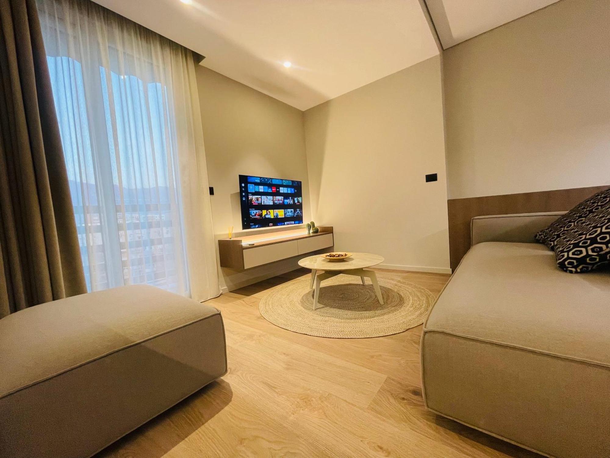 Two Steps Apartments ติรานา ภายนอก รูปภาพ