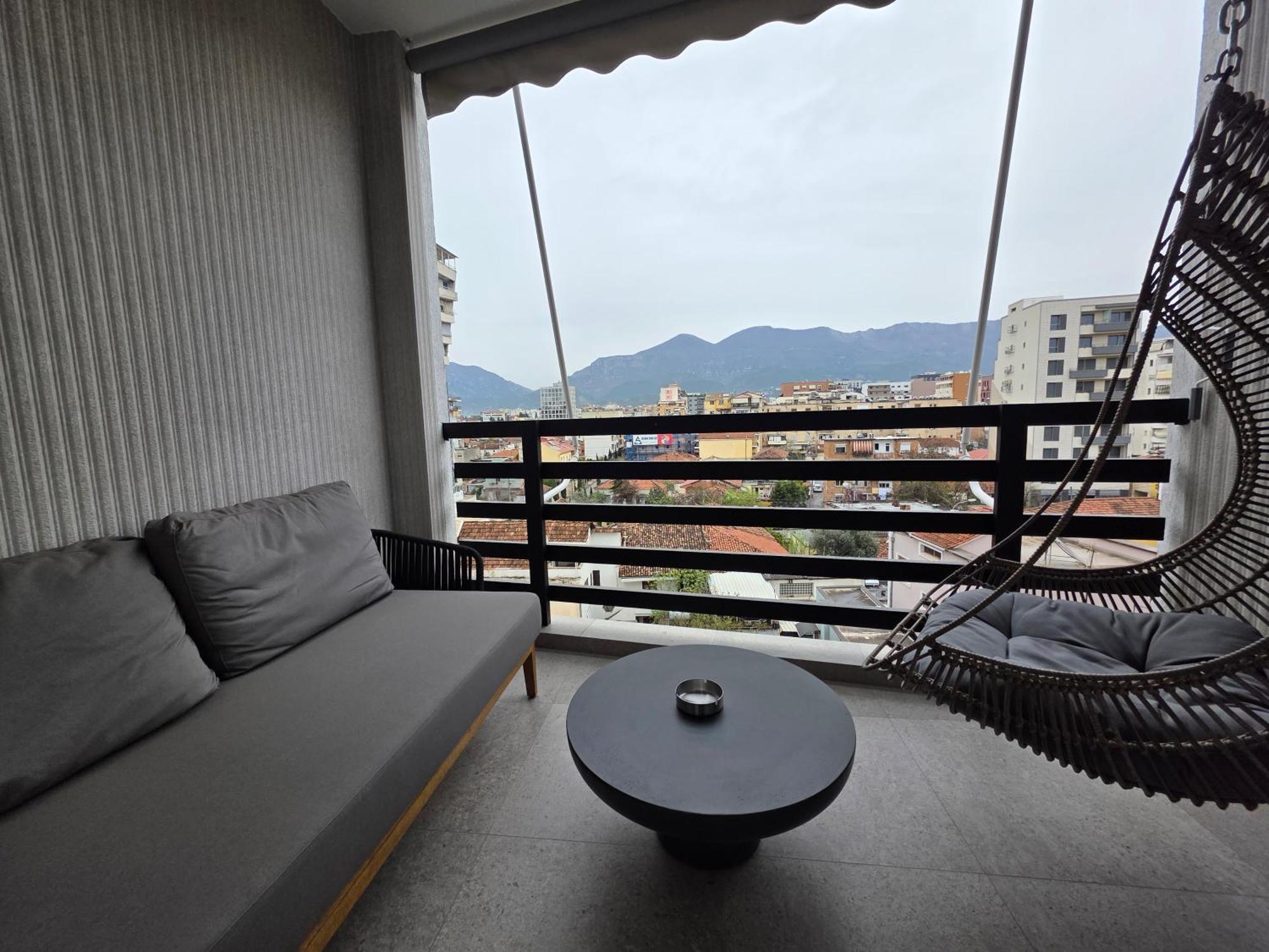 Two Steps Apartments ติรานา ภายนอก รูปภาพ