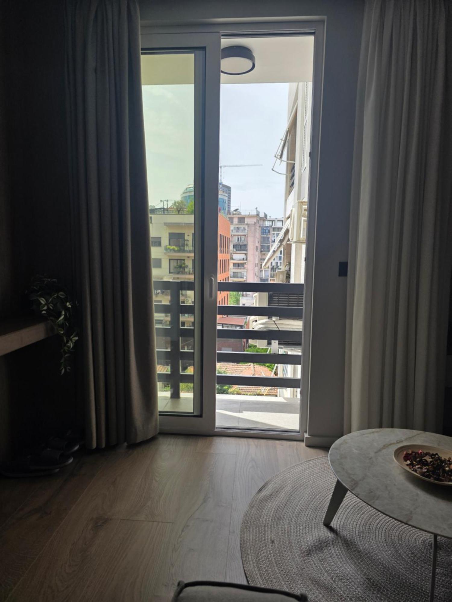 Two Steps Apartments ติรานา ภายนอก รูปภาพ